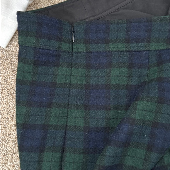 J. Crew Tartan Plaid Wool Blend Mini Skirt in Green and Navy | Size 12 Skirt - Picture 4 of 5